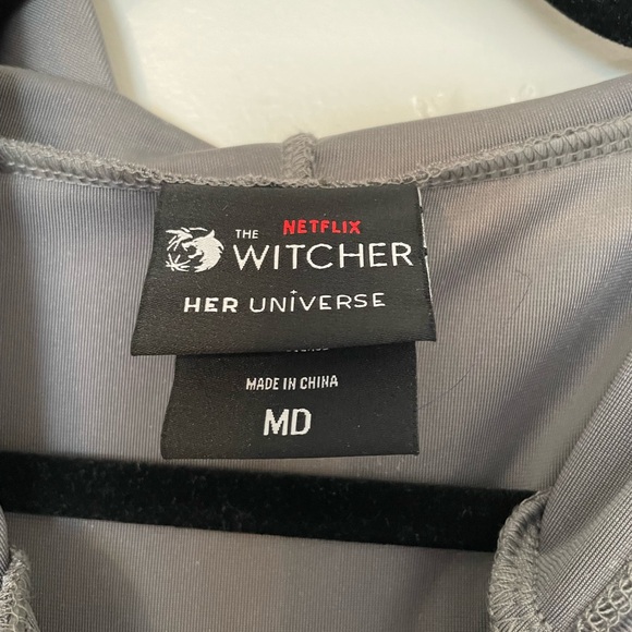 Her Universe The Witcher Velvet Cardigan Medium - Picture 3 of 4